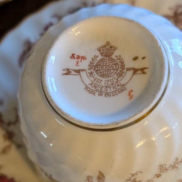 TEA CUPS and SAUCERS (3) – Vintage - Minton Bone China Ancestral S-376 - Picture 2 of 3